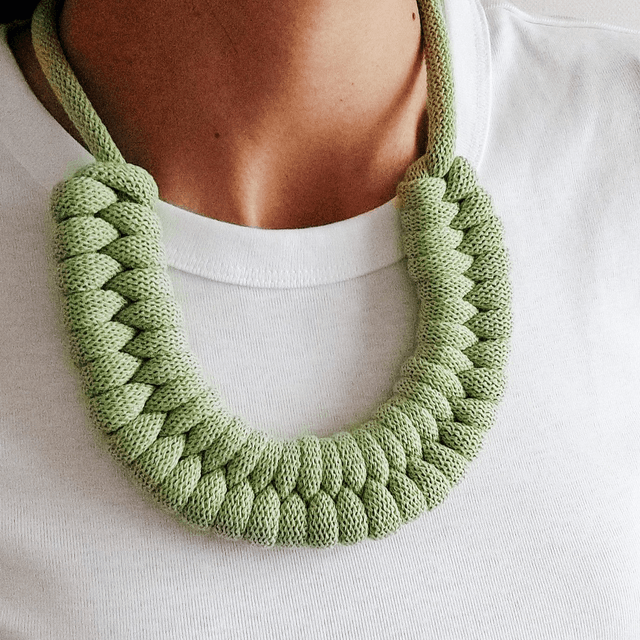 Colliers textiles - Bijoux faits à la main
