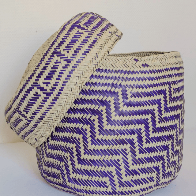 Panier en palme motifs violets - Fait main - taille L