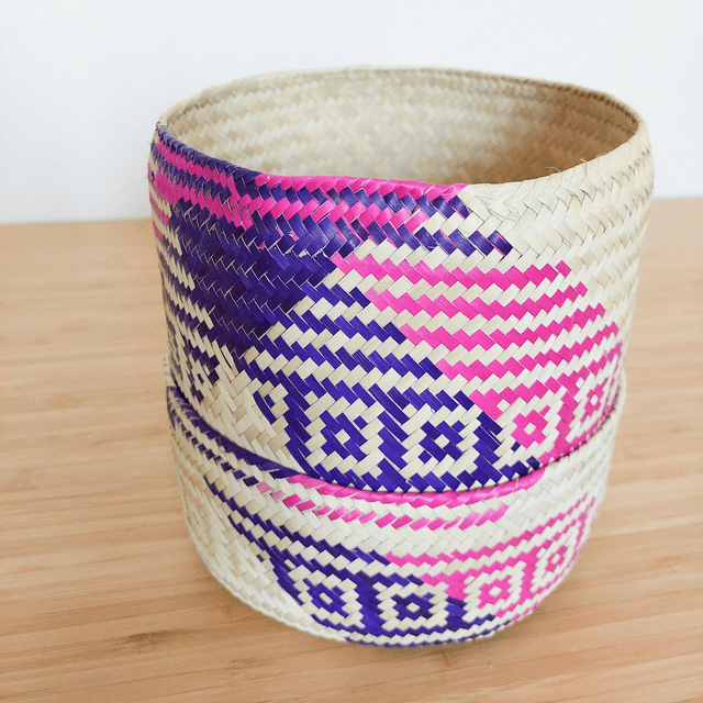 Panier en palme - frange violet & rose
