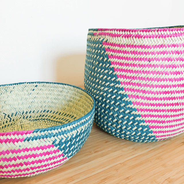 Panier mexicain avec couvercle – Vert et rose – fait main en feuille de palmier